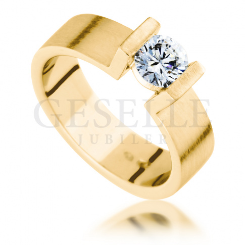 Luksusowy pierścionek zaręczynowy z żółtego złota z brylantem 0.40 ct