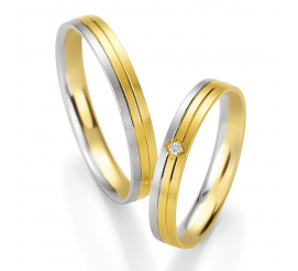 Klasyczna para dwukolorowych obrączek ślubnych - białe i żółte złoto - dwie ozdobne linie i brylant w kwadratowej oprawie