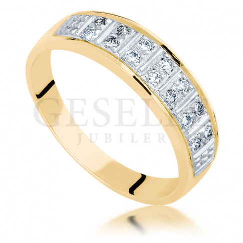 Nowoczesny pierścionek z żółtego złota z brylantami o łącznej masie 0.14 ct - doskonały jako obrączka ślubna