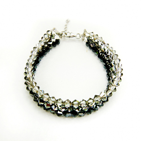 Olśniewająca srebrna bransoletka z kryształami Swarovski Elements w barwach nocy z kolekcji Casual