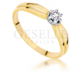 Złoty pierścionek zaręczynowy w stylu Tiffany z wiecznym brylantem 0.10 ct