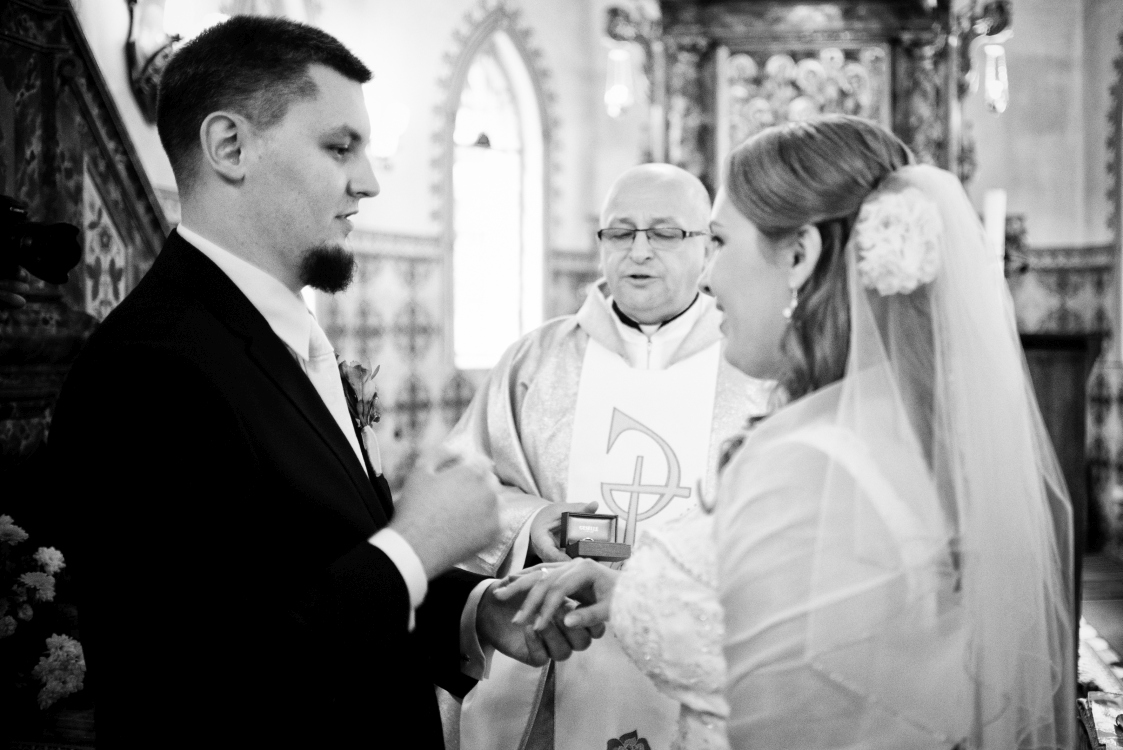 Wspaniałe wspomnienie z dnia ślubu Katarzyny i Grzegorza - gratulujemy - GESELLE Jubiler